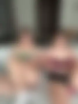 Nura_n_Sarah's Webcam Show