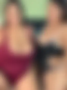 twocurvylatins' Webcam Show