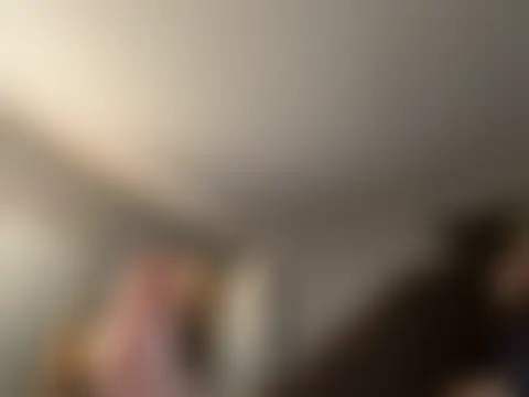 Snowbunnycake_131's Webcam Show