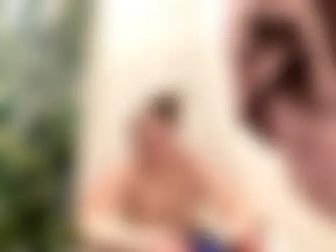 Snowbunnycake_131's Webcam Show