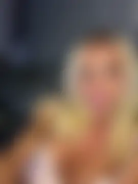 MaisieMae's Live Sex Cam Show