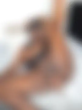 bustytemptress1's Webcam Show