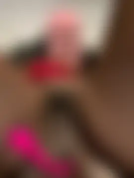 bustyblackebony's Live Sex Cam Show