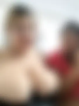 sarati_rado's Webcam Show