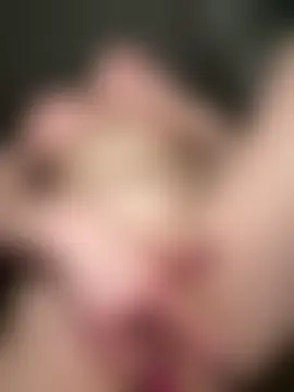 HugeBoobsAlice's Webcam Show