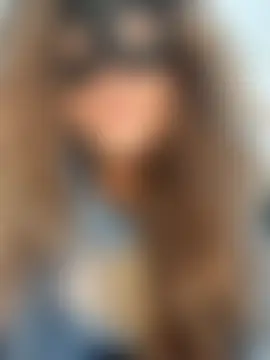 Giorgia13's Live Sex Cam Show