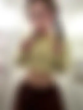 FroggyAnna's Live Sex Cam Show