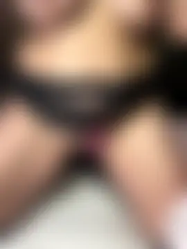 TrenaAnne's Live Sex Cam Show