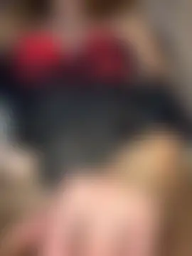 Mamacita1917's Live Sex Cam Show