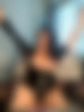 HOTWIFEVenessa69's Live Sex Cam Show