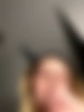 Blonde_Bunny's Live Sex Cam Show