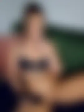 LovelyLucinda's Live Sex Cam Show