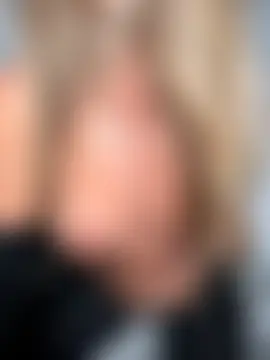 MrsCharlottFox's Live Sex Cam Show