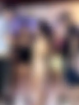 royalgirls_x's Webcam Show