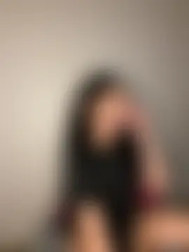 nikkiloveee's Webcam Show