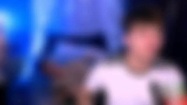 travis_wolf_'s Webcam Show