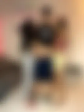 royalgirls_x's Webcam Show