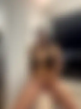 isabella_dmar's Webcam Show