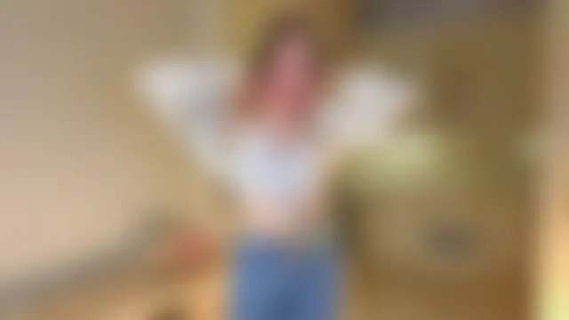 SusyGlines' Live Sex Cam Show