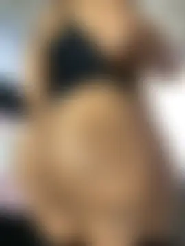 Mercedes_555's Webcam Show