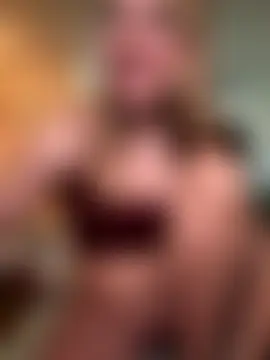 rileylovesyou's Live Sex Cam Show