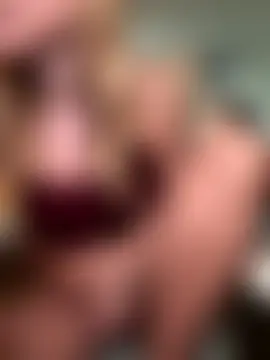 rileylovesyou's Live Sex Cam Show