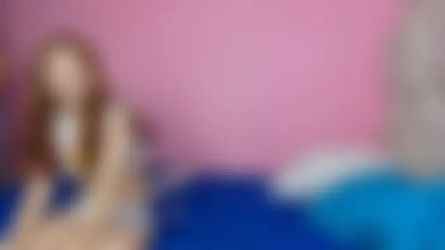 strawberrymia68's Webcam Show