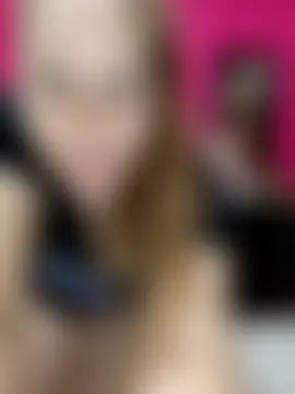 SluttyMilf79's Webcam Show