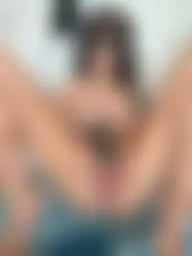 EmySkinny85's Live Sex Cam Show