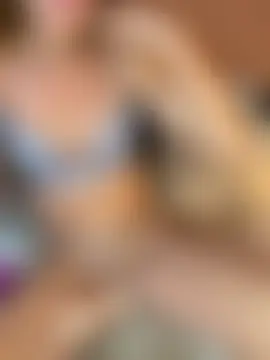 Mamacita1917's Live Sex Cam Show