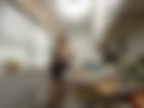 Snowbunnycake_131's Webcam Show