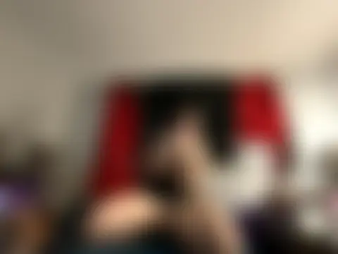 Snowbunnycake_131's Webcam Show