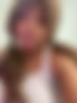 AwkwardJasminee's Live Sex Cam Show