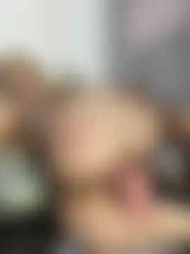 emiss_'s Webcam Show