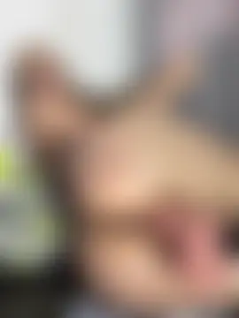 emiss_'s Webcam Show