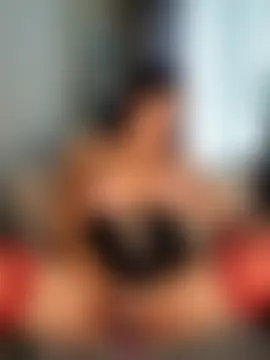 HOTWIFEVenessa69's Live Sex Cam Show