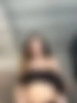 SweetieSinXXX's Webcam Show