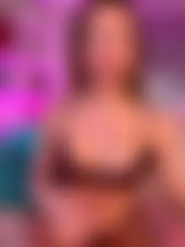 SerenaCloud's Live Sex Cam Show