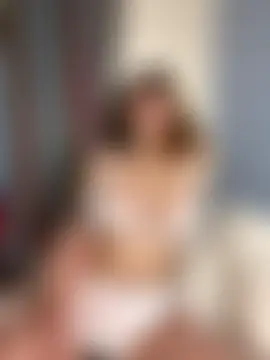 _naomidiz's Live Sex Cam Show