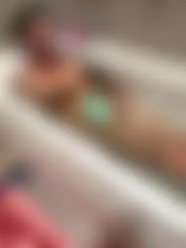 BELLABLACKXUK's Live Sex Cam Show