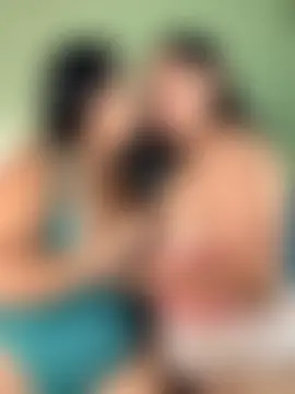 twocurvylatins' Webcam Show