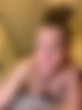 Itzz_lolareign's Live Sex Cam Show