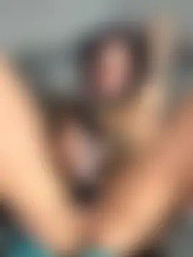 XValerie22's Live Sex Cam Show