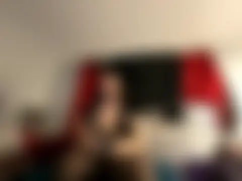 Snowbunnycake_131's Webcam Show