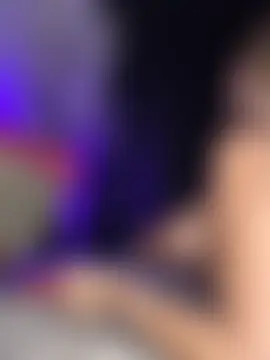 AubrieleRouj1's Live Sex Cam Show