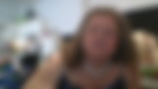 TiguhguhrsRose's Webcam Show