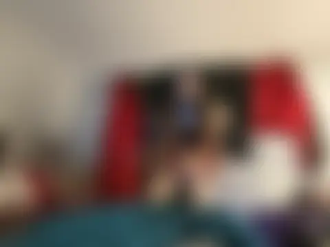 Snowbunnycake_131's Webcam Show