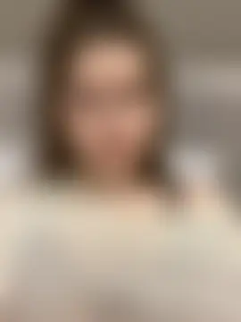 HornyGirlH's Live Sex Cam Show