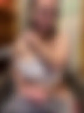 honeyrose222's Live Sex Cam Show