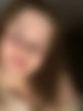 HornyGirlH's Live Sex Cam Show